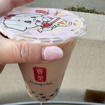Gong Cha - Earl Grey Milk Tea with black pearls - Bubble Tea Near Me - Garden City, New York Gong Cha - Earl Grey Milk Tea with black pearls - Bubble Tea Near Me - Garden City, New York