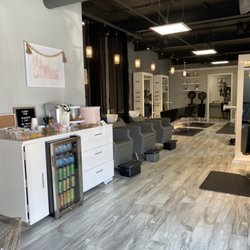 UNdeux Hair Studio - Inside of the salon