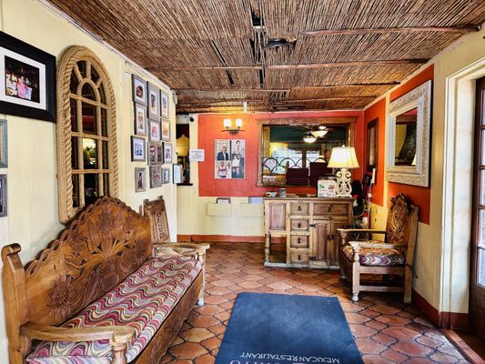 Avila's El Ranchito by null