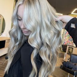 Salon Yeager