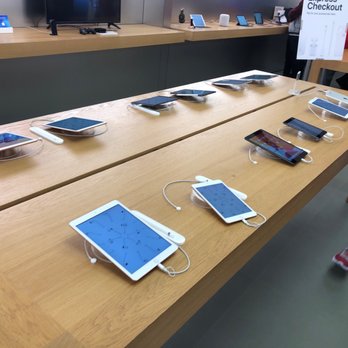 Apple Willowbrook - iPads - Computers Near Me - Wayne, New Jersey