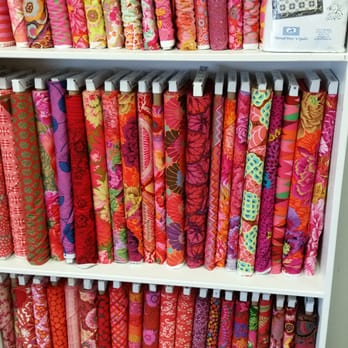Painted Pony 'n Quilts - Fabric Stores Near Me - La Porte, Texas