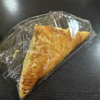BF Bakery & Cafe - Curry Pastry - Bakeries Near Me - Katy, Texas BF Bakery & Cafe - Curry Pastry - Bakeries Near Me - Katy, Texas