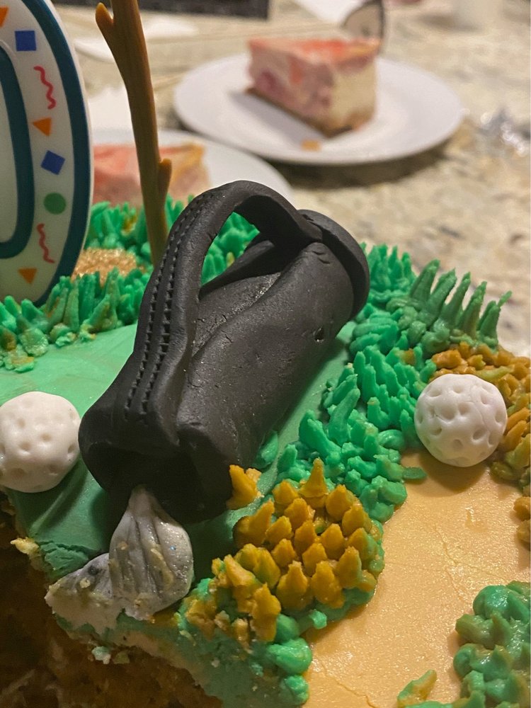 LUCY’S CAKES AND CAFE Updated August 2024 113 Photos Lockhart Gardens Shopping Center