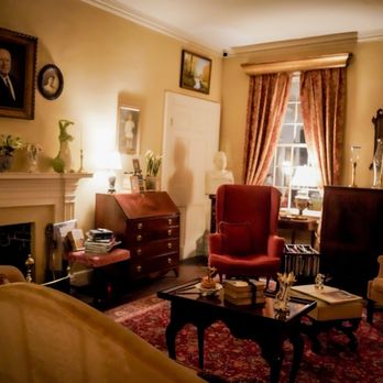 Linden Historic Bed and Breakfast - Bed & Breakfast Near Me - Natchez, Mississippi