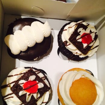 Abby Girl Sweets - Love their brownies on top, their version of a Ding Dong and the banana cream is also amazing (banana pudding center) - Cupcakes Near Me - Cincinnati, Ohio Abby Girl Sweets - Love their brownies on top, their version of a Ding Dong and the banana cream is also amazing (banana pudding center) - Cupcakes Near Me - Cincinnati, Ohio