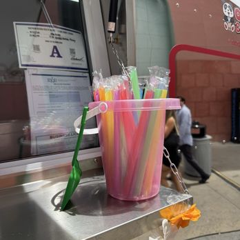 Oba Boba - Pick up area with Boba straws - Bubble Tea Near Me - Las Vegas, Nevada