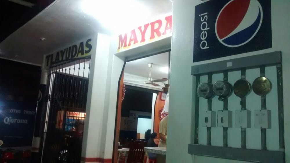 Tlayudas Mayra