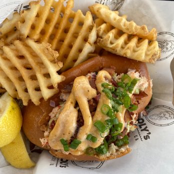 Wooly's - Seafood roll - Seafood Near Me - Pismo Beach, California
