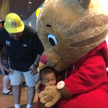 PBS Hawaii - photo op with Daniel Tiger! - Television Stations Near Me - Honolulu, Hawaii PBS Hawaii - photo op with Daniel Tiger! - Television Stations Near Me - Honolulu, Hawaii