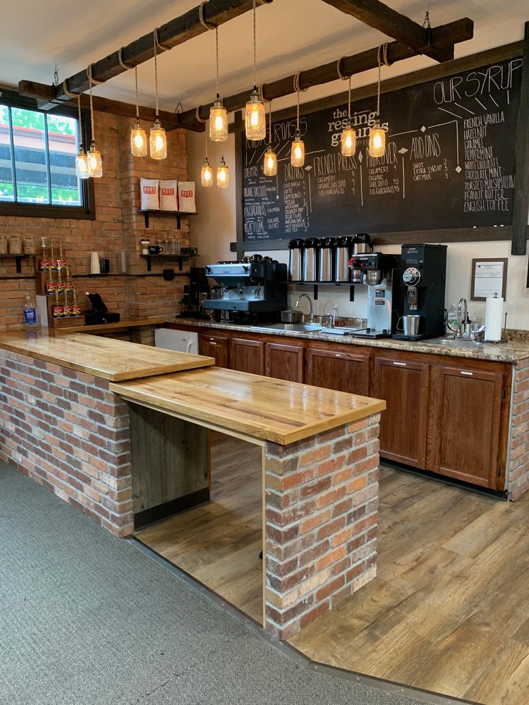 THE RESTING GROUNDS Updated September 2024 601 Saint Andrew St, La