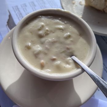 Manta Rey Restaurant - Clam chowder - Seafood Near Me - San Simeon, California Manta Rey Restaurant - Clam chowder - Seafood Near Me - San Simeon, California