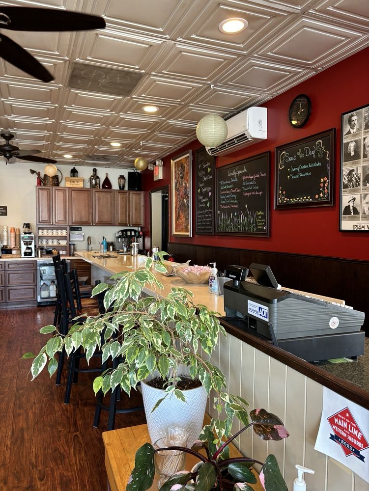 Em J's Cafe