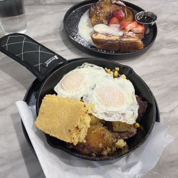 Munch Eatery - Brisket skillet - Bakeries Near Me - Ansonia, Connecticut