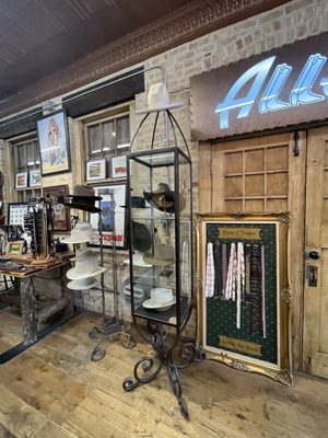 Allens Boots by null