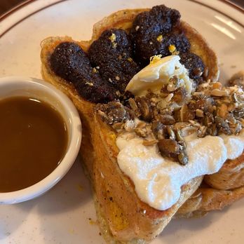Winnie & Ethel's Downtown Diner - Fig and Honey French Toast - Diners Near Me - Las Vegas, Nevada Winnie & Ethel's Downtown Diner - Fig and Honey French Toast - Diners Near Me - Las Vegas, Nevada