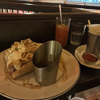 Maison Pickle - Cocktail Bars Near Me - New York, New York