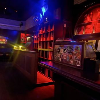 LP Vinyl Bar - Bars Near Me - Los Angeles, California LP Vinyl Bar - Bars Near Me - Los Angeles, California