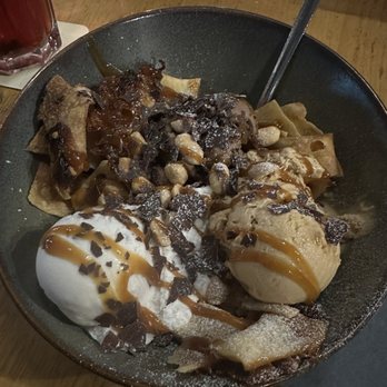 ALEX - Salted caramel bowl - Bars Near Me - Wiesbaden, HE