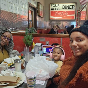 FOUR ACES DINER - Updated May 2024 - 450 Photos & 375 Reviews - 23