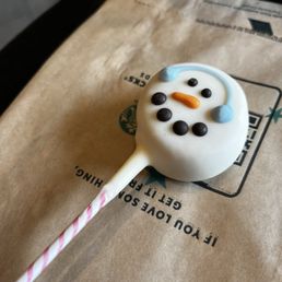 Snowman cake pop $3.45