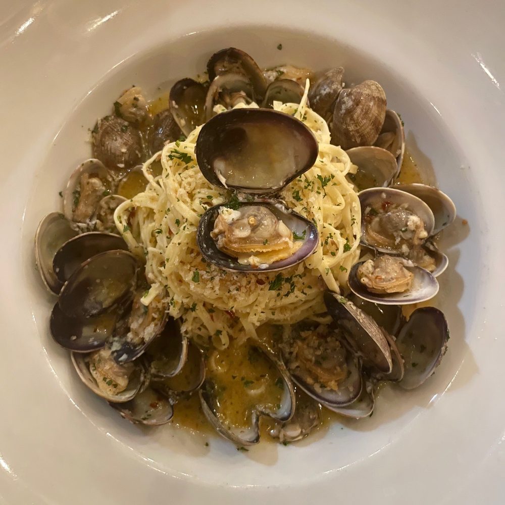 Burrata Bistro - clam linguini - Italian Near Me - Poulsbo, Washington Burrata Bistro - clam linguini - Italian Near Me - Poulsbo, Washington