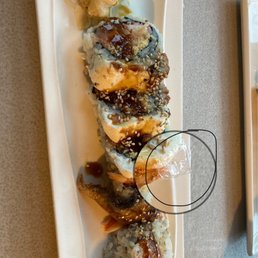 I got a "special roll" for 9.95 $. Got 5 pieces spread out to make it seem bigger with a piece of plastic on it. Thank you. I got a "special roll" for 9.95 $. Got 5 pieces spread out to make it seem bigger with a piece of plastic on it. Thank you.