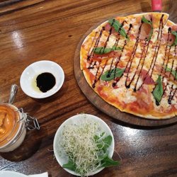 Mama Lou's Italian Kitchen- EVIA - Mama Lou's Special Pizza small Php375