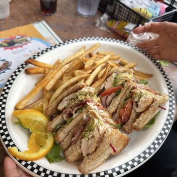 Black Bear Diner - Chicken avocado - Breakfast & Brunch Near Me - Vista, California