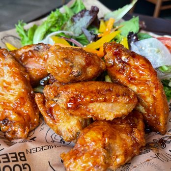 bb.q Chicken - Garlic soy wings and salad - Korean Near Me - Markham, Ontario