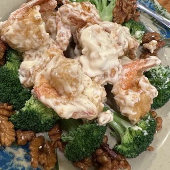 H K Wonton Garden - Walnut shrimp - Cantonese Near Me - New York, New York