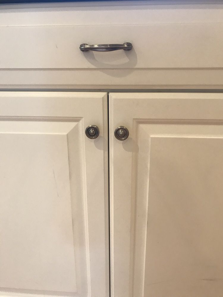 Slide of N&N Golden Hands