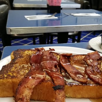 Skylight Diner - Diner food. Yum! - American Near Me - New York, New York Skylight Diner - Diner food. Yum! - American Near Me - New York, New York