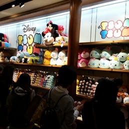 ディズニーストア新宿高島屋店 Toy Stores 千駄ヶ谷5 24 2 渋谷区 東京都 Japan Phone Number Yelp