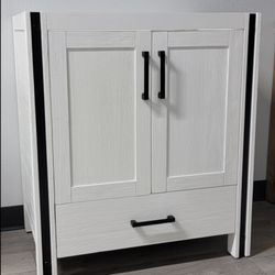 Casa Cabinets - V#4 VSB24 White