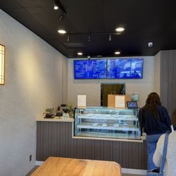 Raw N Dash - Inside the shop