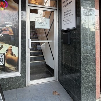 Infinity Stretching Studio - Look for this door on Fraser - Pilates Near Me - Vancouver, British Columbia