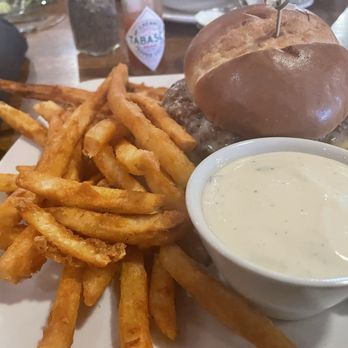 Charley's Waterfront Cafe - Wine Bars Near Me - Farmville, Virginia