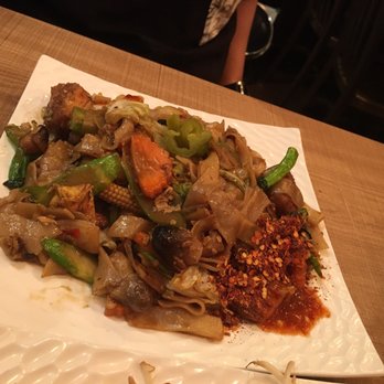 The Thonglor - Pad See Ew - Thai Near Me - San Francisco, California The Thonglor - Pad See Ew - Thai Near Me - San Francisco, California