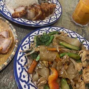 Kacha Thai Market - Drunken noodle and crispy pork - Noodles Near Me - Royal Oak, Michigan Kacha Thai Market - Drunken noodle and crispy pork - Noodles Near Me - Royal Oak, Michigan