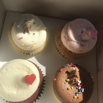 Georgetown Cupcake - Bakeries Near Me - Bethesda, Maryland Georgetown Cupcake - Bakeries Near Me - Bethesda, Maryland