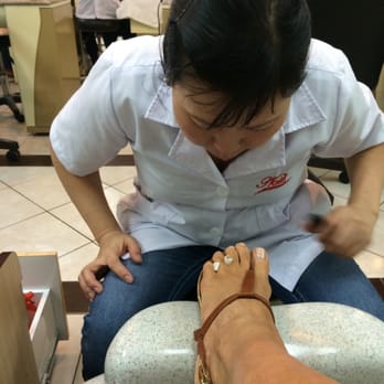 Top Nails Salon - Helping me fix the toe I messed up--because the neck massage was too good! - Nail Salons Near Me - Atlanta, Georgia Top Nails Salon - Helping me fix the toe I messed up--because the neck massage was too good! - Nail Salons Near Me - Atlanta, Georgia