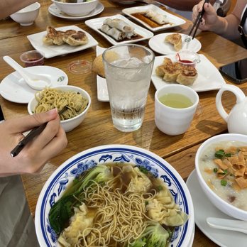 Tim Ho Wan - Wonton soup - Dim Sum Near Me - Honolulu, Hawaii Tim Ho Wan - Wonton soup - Dim Sum Near Me - Honolulu, Hawaii