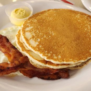 Pancakes & Waffles - mini breakfast - Breakfast & Brunch Near Me - Honolulu, Hawaii Pancakes & Waffles - mini breakfast - Breakfast & Brunch Near Me - Honolulu, Hawaii