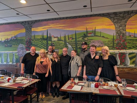 Gino's Italian Restaurant - Palmdale by null