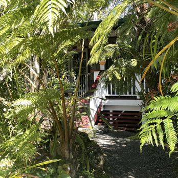 Alas Del Kealoha - Front entrance - Vacation Rentals Near Me - Volcano, Hawaii Alas Del Kealoha - Front entrance - Vacation Rentals Near Me - Volcano, Hawaii