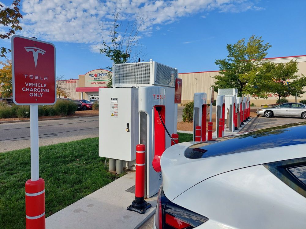 TESLA SUPERCHARGER Updated April 2024 2915 Woodman Plz, Janesville
