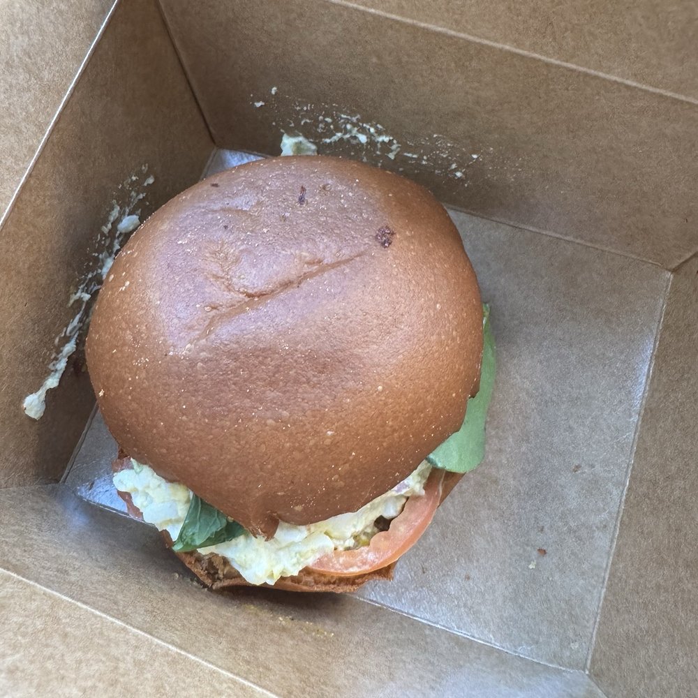 Der Pioneer - Weird bun - Coffee & Tea Near Me - Brooklyn, New York Der Pioneer - Weird bun - Coffee & Tea Near Me - Brooklyn, New York