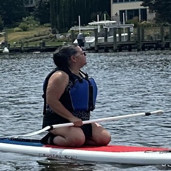 Capital SUP - Annapolis - After paddling kneeling - I sat back for the way in! - Paddleboarding Near Me - Annapolis, Maryland