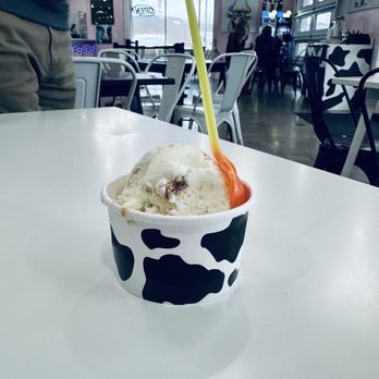 Deja Moo Creamery And Coffee - Tennessee Toffee - Ice Cream & Frozen Yogurt Near Me - Springfield, Tennessee Deja Moo Creamery And Coffee - Tennessee Toffee - Ice Cream & Frozen Yogurt Near Me - Springfield, Tennessee